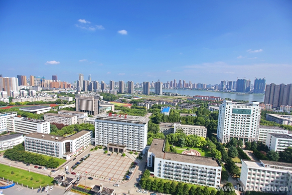 湖北大学排行榜_湖北民族大学(4)