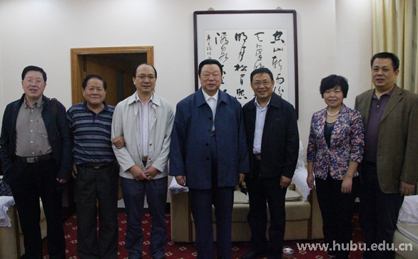 王生铁做客思睿讲坛畅谈荆楚文化及其现代价值-湖北大学